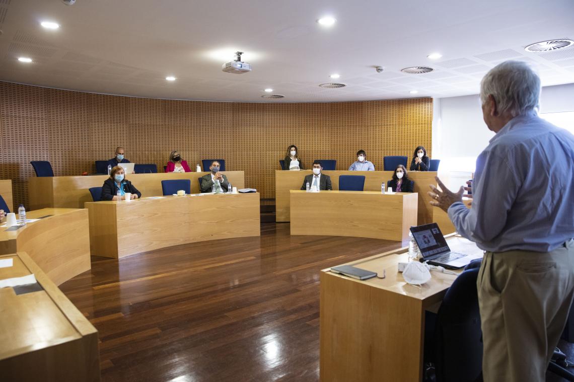 Meeting with Researchers: dialogues on science policy